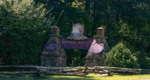 Snowbird Mountain Lodge Entrance